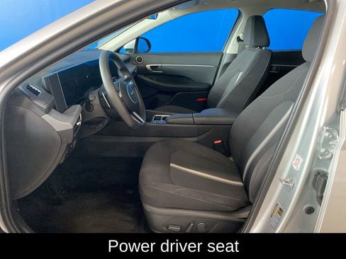Used 2025 Hyundai Sonata SEL FWD image 10