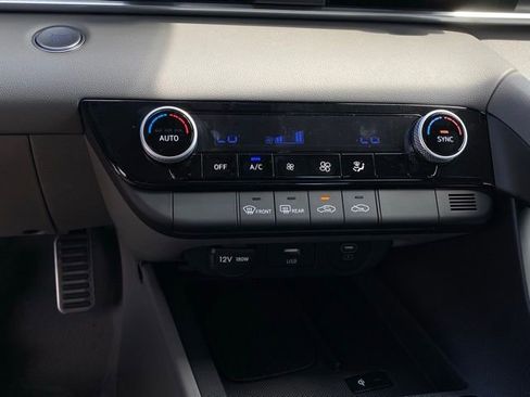 New 2025 Hyundai Elantra Sport FWD image 20