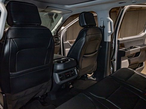 Used 2023 Ford F450 Lariat w/ Camper Package image 25