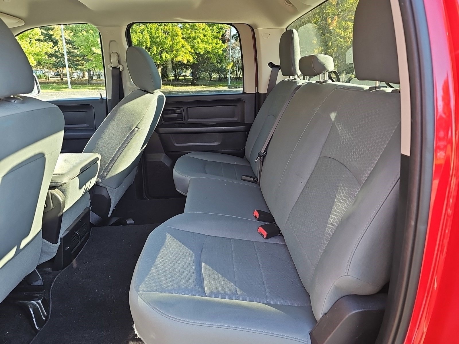 Used 2017 RAM 1500 Express w/ Express Value Package AWD/4WD image 16