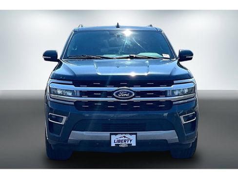 Used 2024 Ford Expedition Limited AWD/4WD image 2