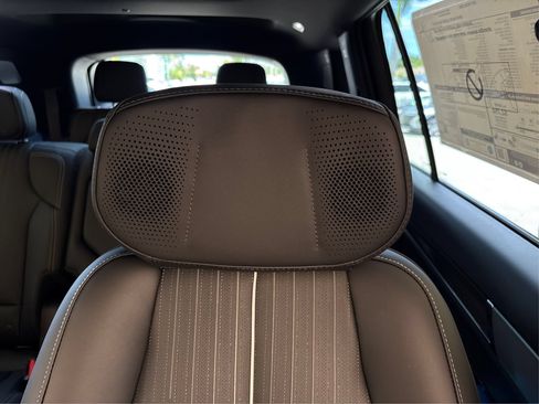 New 2027 Cadillac Vistiq Sport AWD/4WD image 29