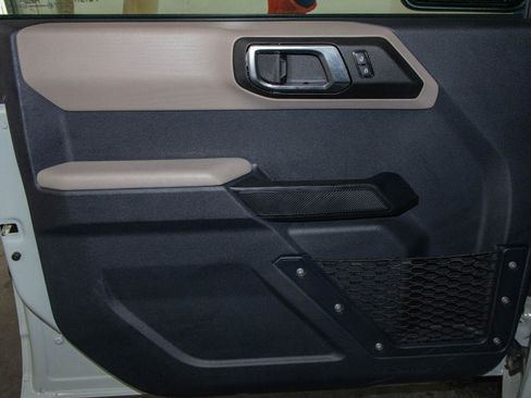 Used 2021 Ford Bronco Big Bend image 10