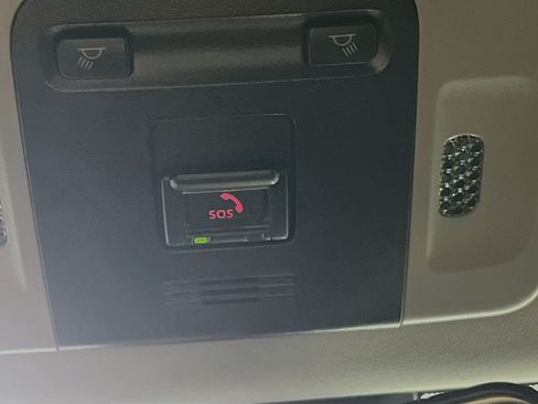 Used 2024 Toyota Camry SE FWD image 22