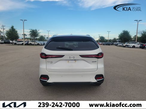 Used 2025 MAZDA CX-70 Plug-In Hybrid w/ Premium Plus AWD/4WD image 5