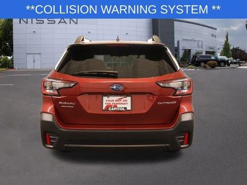 Used 2022 Subaru Outback Premium image 5