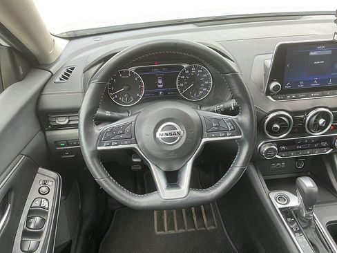 Used 2022 Nissan Sentra SV w/ All-Weather Package FWD image 15