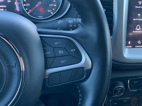 Used 2021 Jeep Compass Latitude w/ Sun and Sound Group image 20