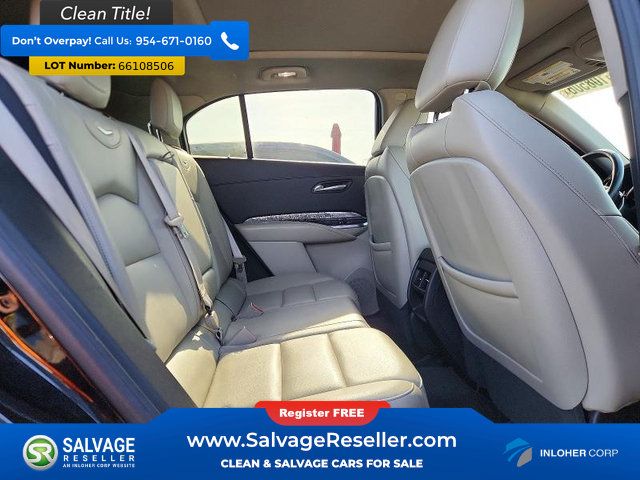 Used 2023 Cadillac XT4 Luxury w/ Cold Weather Package FWD image 13