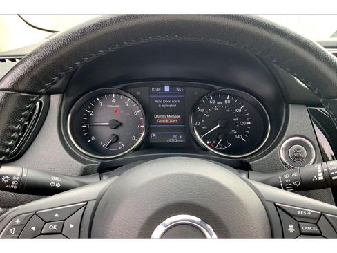 Used 2022 Nissan Rogue Sport SL AWD/4WD image 19