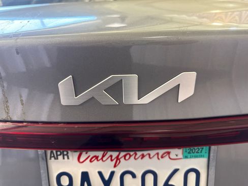 Used 2022 Kia Forte LXS w/ LXS Technology Package FWD image 13