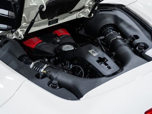 Used 2018 Ferrari 488 Spider image 43
