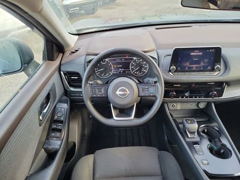 Used 2023 Nissan Rogue SV FWD image 28