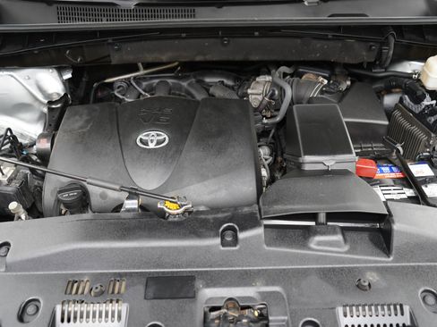 Used 2017 Toyota Highlander Limited w/ Protection Package #3 AWD/4WD image 30