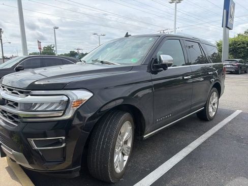 Used 2023 Ford Expedition Platinum AWD/4WD image 1