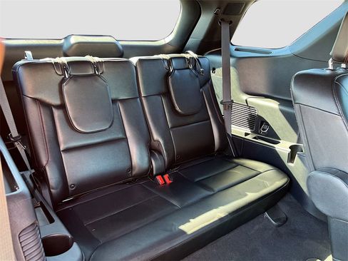 Used 2022 Ford Explorer ST-Line image 28