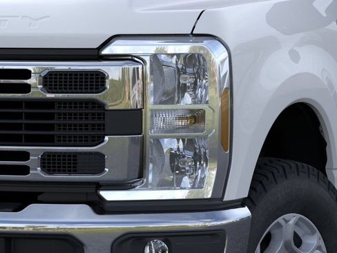 New 2026 Ford F250 XLT AWD/4WD image 18