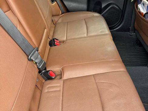 Used 2018 Subaru Outback 2.5i Touring AWD/4WD image 6