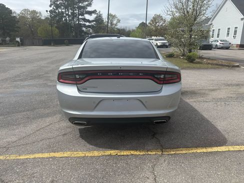 Used 2021 Dodge Charger SXT w/ Leather Interior Group image 8
