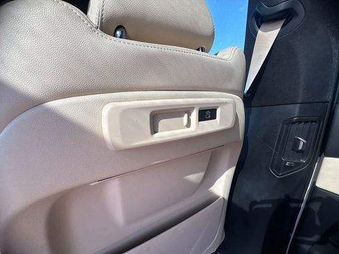 Used 2020 BMW X5 xDrive40i w/ Premium Package image 13