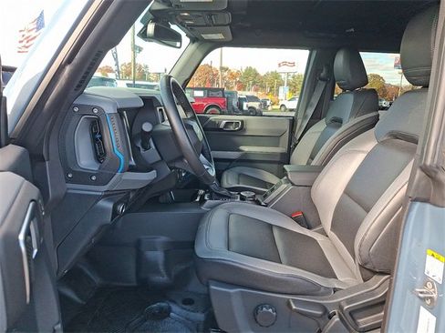 Certified 2023 Ford Bronco Black Diamond image 13