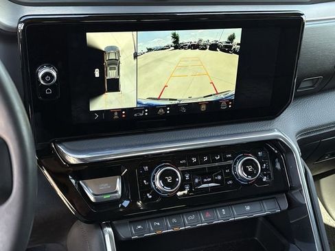 Used 2024 GMC Sierra 1500 Denali w/ Technology Package RWD image 16