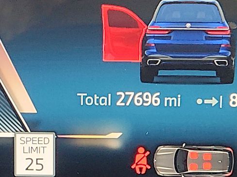 Certified 2024 BMW X7 xDrive40i w/ M Sport Package image 17