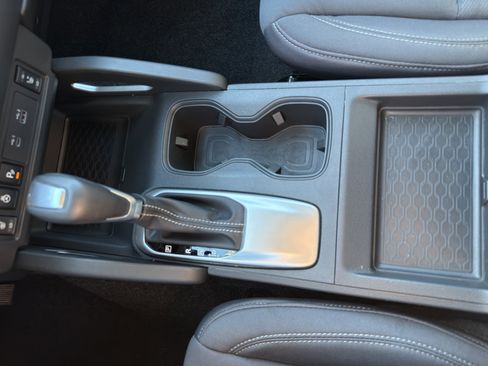 Certified 2024 Nissan Frontier SV w/ Hardbody Edition image 22