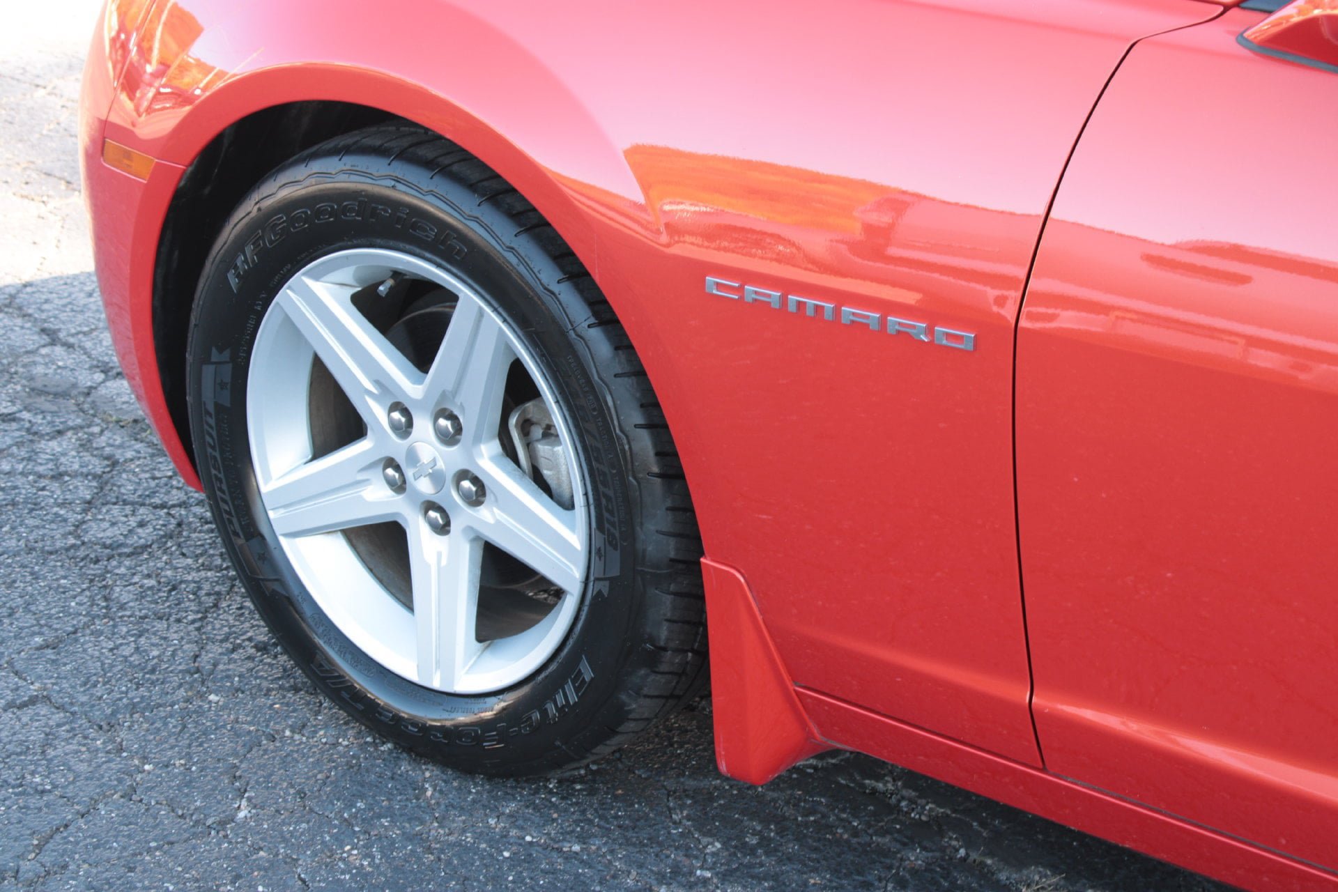 Used 2011 Chevrolet Camaro LT RWD image 11