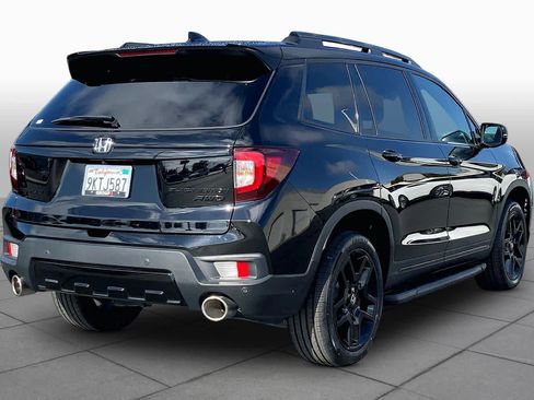 Used 2024 Honda Passport Black Edition image 12