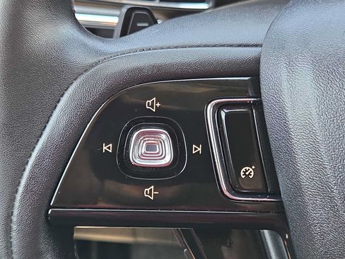 Used 2022 Lincoln Corsair FWD w/ Equipment Group 101A image 23