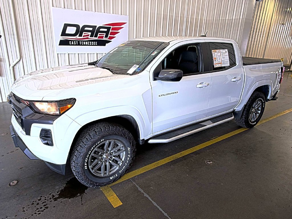 Used 2024 Chevrolet Colorado LT w/ LT Convenience Package AWD/4WD image 1