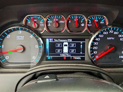 Used 2019 Chevrolet Tahoe LT w/ RST Edition AWD/4WD image 14