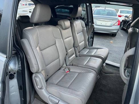 Used 2011 Honda Odyssey EX-L image 17