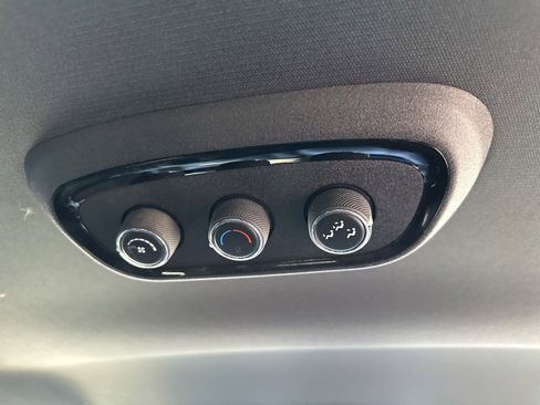 Used 2022 Dodge Durango R/T w/ Blacktop Package image 16