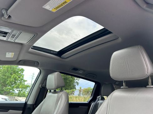 Used 2018 Honda Odyssey EX-L image 26