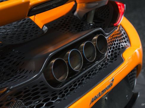 Used 2021 McLaren 765LT RWD image 24