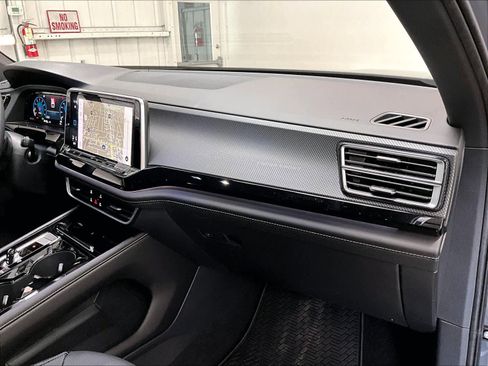 New 2026 Volkswagen Atlas Cross Sport SEL R-Line AWD/4WD image 29