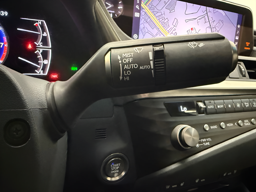 Used 2021 Lexus ES 350 w/ Premium Package FWD image 21
