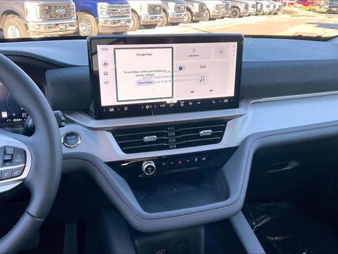 New 2026 Ford Explorer Active w/ Active Comfort Package image 6