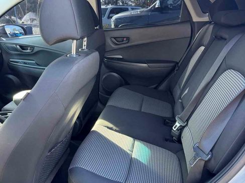 Used 2018 Hyundai Kona SEL FWD image 19