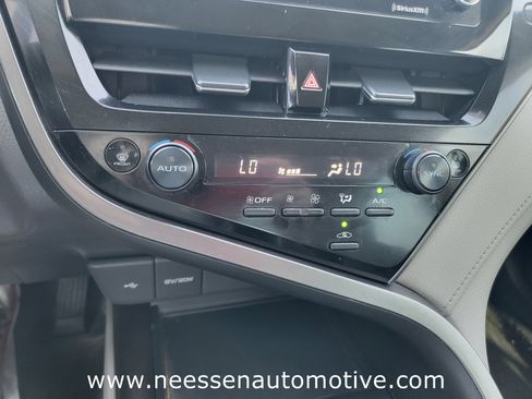 Used 2022 Toyota Camry LE image 26