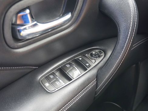 Used 2019 INFINITI QX80 Luxe image 40