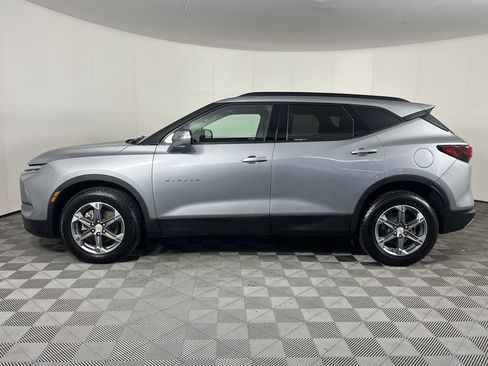 Used 2024 Chevrolet Blazer LT image 9