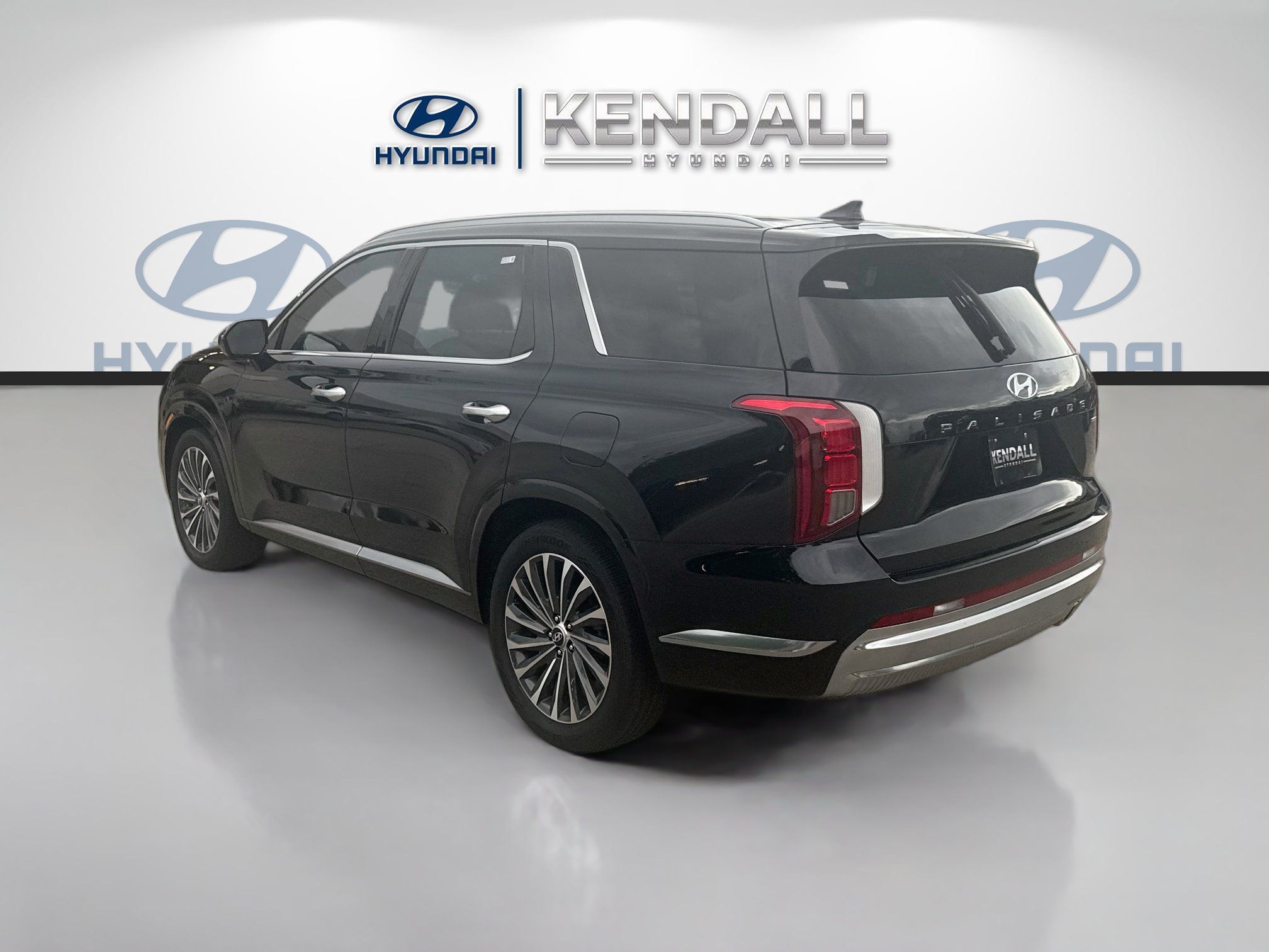 Used 2024 Hyundai Palisade Calligraphy AWD/4WD image 4