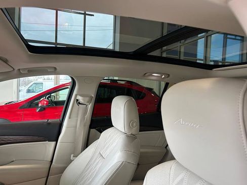 Used 2022 Buick Envision Avenir w/ Technology Package II image 17