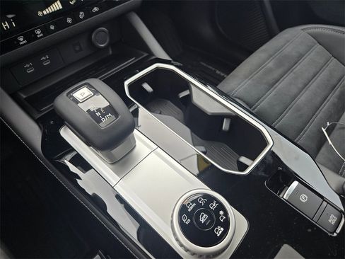 New 2026 Mitsubishi Outlander Trail Edition image 16