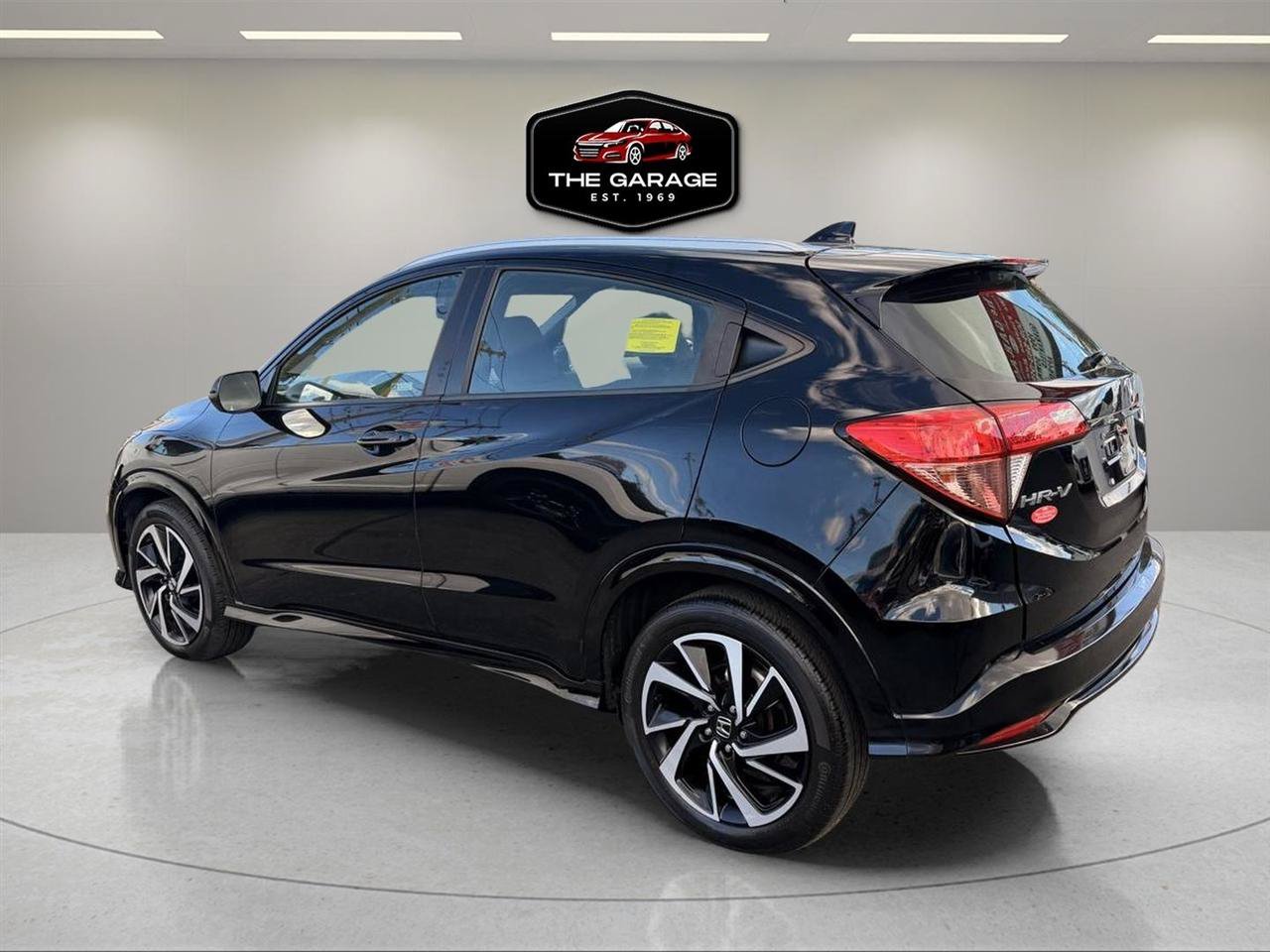 Used 2019 Honda HR-V Sport image 3