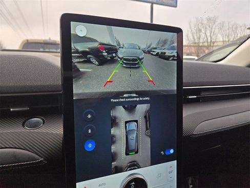 Used 2025 Ford Mustang Mach-E Select w/ Comfort Package Lite image 13