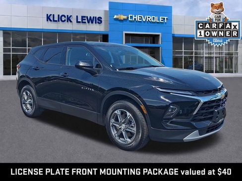 Used 2025 Chevrolet Blazer LT FWD image 1